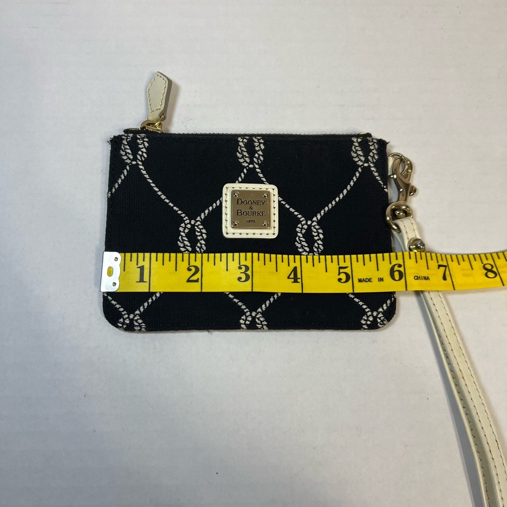 Dooney & Bourke nautical themed key cles wristlet - Picture 15 of 16
